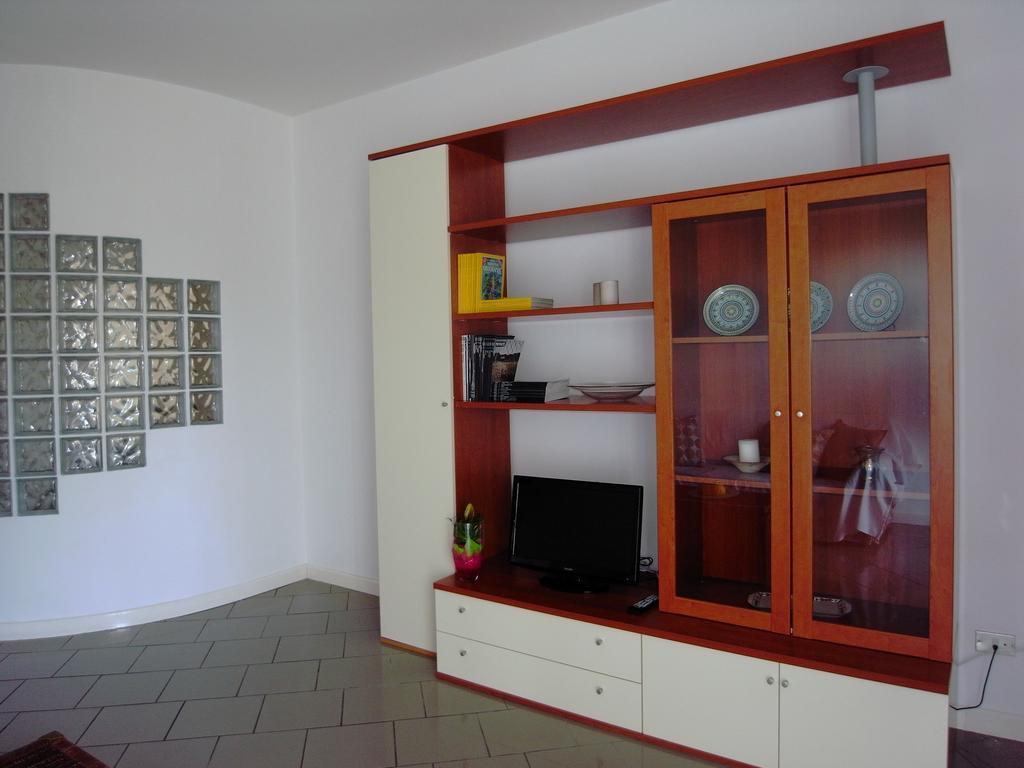 Ferienwohnung La Zucca A Pois Formia Zimmer foto